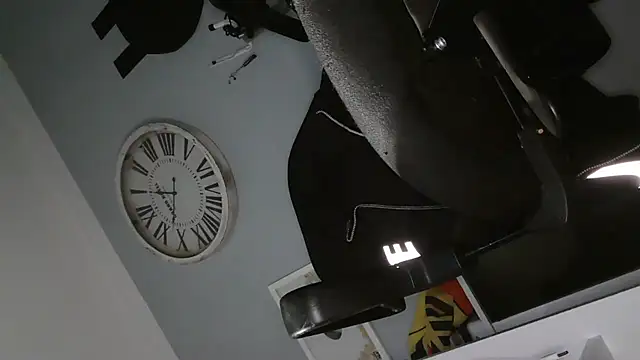 Snapshot of AnalSucht@xh chatting on August 4, 2026, 10:58 pm AnalSuchtxh online show from August 4, 2026, 10:58 pm