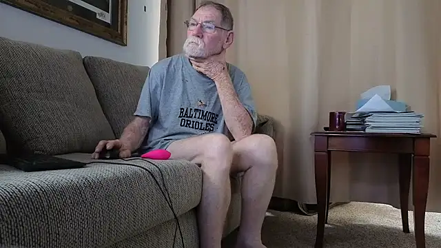 Snapshot of CDforU chatting on June 27, 2026, 3:18 pm CDforU online show from June 27, 2026, 3:18 pm