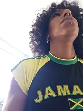 Goldenlace online show from October 2, 2025, 11:46 am