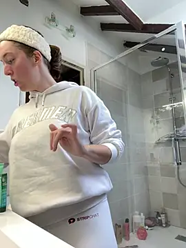 Daisy Michto Officiel online show from February 7, 2025, 10:08 am