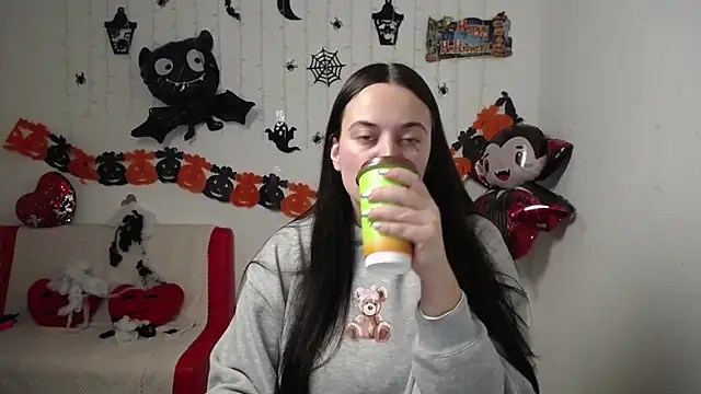 MilanaPrice online show from October 30, 2025, 7:00 pm