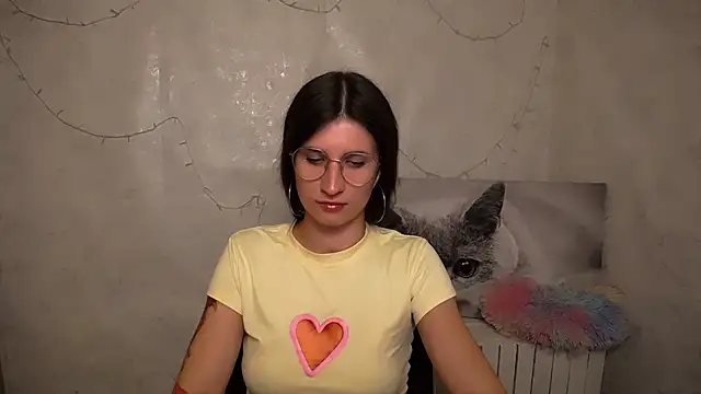 MaryEm976 online show from June 23, 2026, 11:30 am
