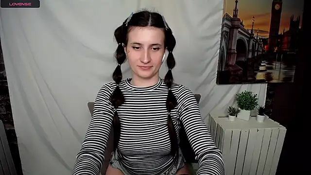 MaryEm976 online show from March 16, 2025, 12:00 pm