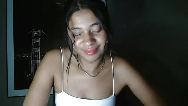 Snapshot of dark_enchantress_ chatting on February 7, 2026, 1:02 am dark enchantress online show from February 7, 2026, 1:02 am
