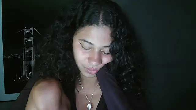 Snapshot of dark_enchantress_ chatting on July 31, 2026, 11:46 pm dark enchantress online show from July 31, 2026, 11:46 pm