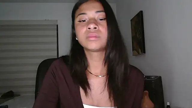 Snapshot of dark_enchantress_ chatting on July 3, 2026, 1:45 am dark enchantress online show from July 3, 2026, 1:45 am