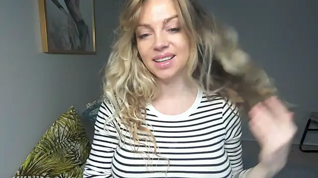 BelieveinEmliy online show from February 12, 2025, 3:49 pm