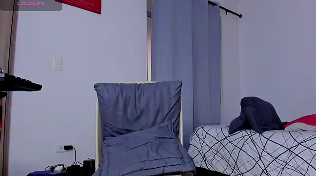 Cloudy pigDude online show from March 14, 2025, 8:21 am