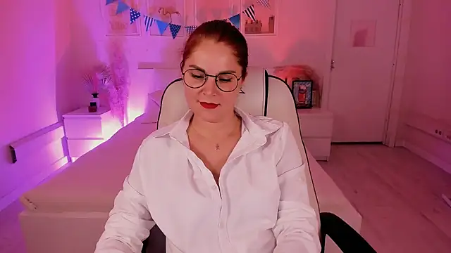 Ellis Foxy online show from October 14, 2025, 3:56 pm