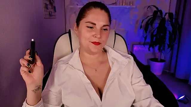 Ellis Foxy online show from October 23, 2025, 2:49 pm