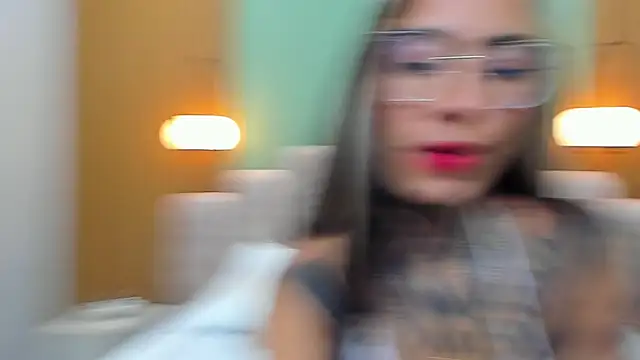 Snapshot of NicoleBlum chatting on February 13, 2025, 1:48 pm NicoleBlum online show from February 13, 2025, 1:48 pm