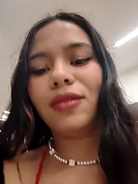 Snapshot of -Camila_ chatting on May 14, 2026, 12:29 am -Camila online show from May 14, 2026, 12:29 am