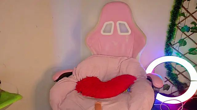 Snapshot of -Camila_ chatting on March 22, 2026, 5:43 am -Camila online show from March 22, 2026, 5:43 am