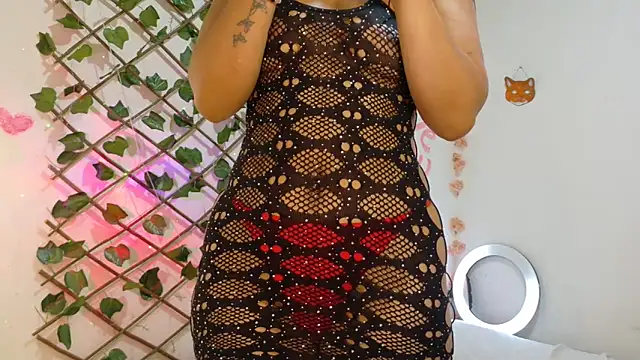 Snapshot of -Camila_ chatting on July 1, 2026, 5:13 pm -Camila online show from July 1, 2026, 5:13 pm