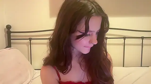 Snapshot of crystalsbaby chatting on March 3, 2025, 7:24 am crystalsbaby online show from March 3, 2025, 7:24 am