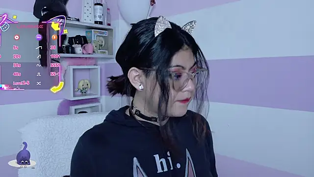 Snapshot of Catwhite_ chatting on March 2, 2026, 5:31 pm Catwhite online show from March 2, 2026, 5:31 pm