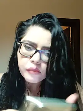 AriaRussell online show from June 25, 2026, 8:47 pm