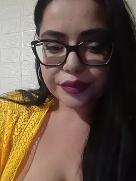AriaRussell online show from July 24, 2026, 6:59 pm