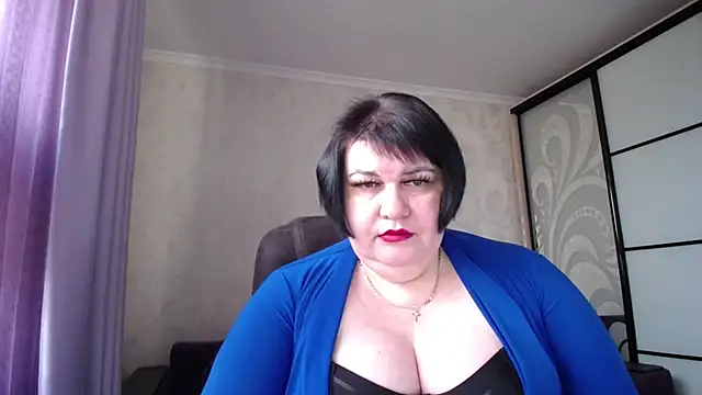 JuicyLady Di online show from November 1, 2025, 5:36 am