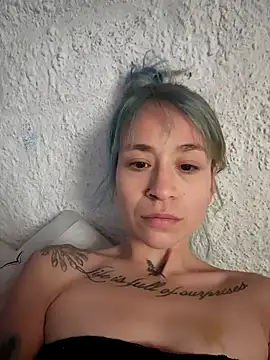 Snapshot of fablob23 chatting on January 24, 2025, 5:21 pm fablob23 online show from January 24, 2025, 5:21 pm