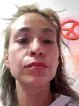 Snapshot of fablob23 chatting on April 18, 2026, 11:05 pm fablob23 online show from April 18, 2026, 11:05 pm