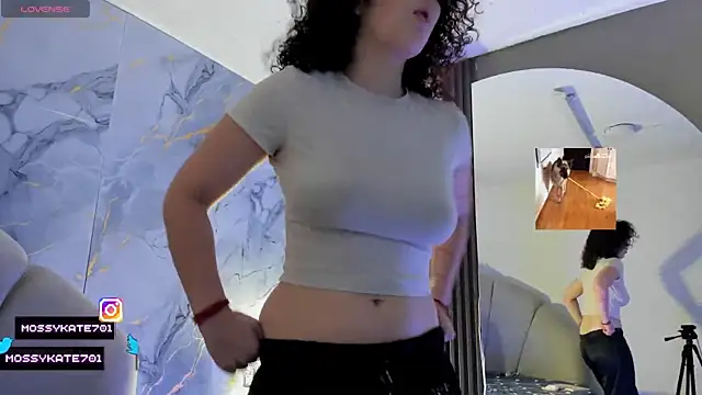 Katemoss70 online show from September 16, 2025, 12:39 pm