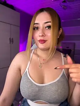 Sam Thompsoon  online show from November 7, 2025, 2:16 am