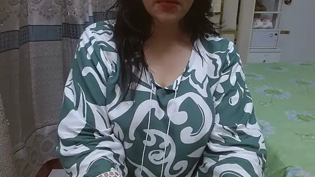 Lovelywife786 online show from September 12, 2025, 5:02 pm