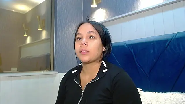 EmilyQueen3x online show from February 9, 2026, 12:47 pm