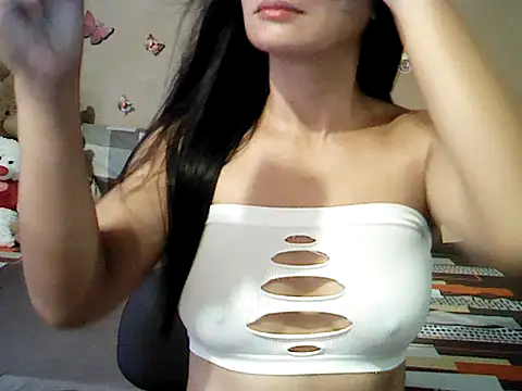 Mia Rein online show from July 16, 2026, 1:57 am