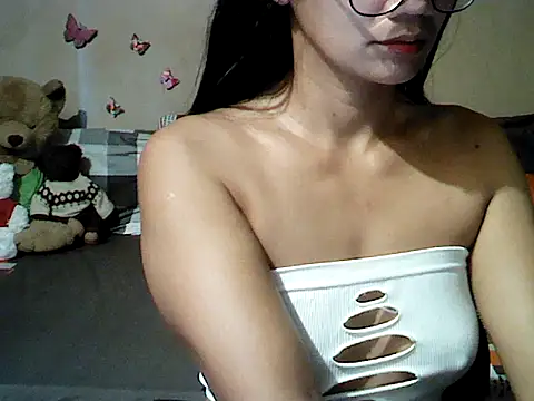 Mia Rein online show from July 10, 2026, 1:05 am