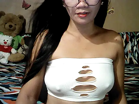 Mia Rein online show from June 26, 2026, 1:50 pm