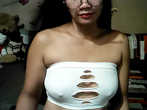 Mia Rein online show from July 16, 2026, 2:03 pm