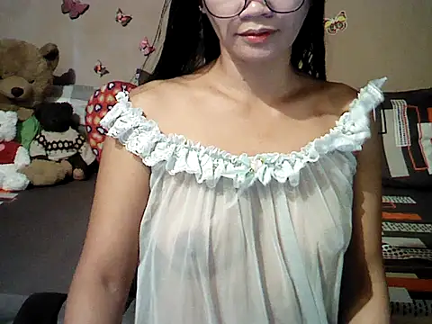 Mia Rein online show from July 11, 2026, 2:56 am