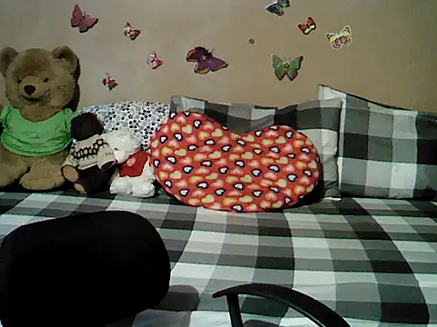 Snapshot of Mia_Rein chatting on June 9, 2026, 3:18 am Mia Rein online show from June 9, 2026, 3:18 am