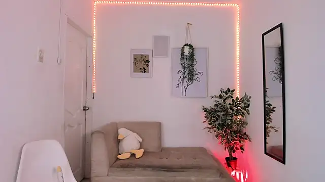 hornyprincess   online show from March 20, 2025, 12:30 am