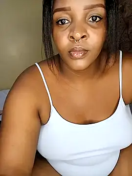 Cristy Lin online show from February 3, 2025, 8:35 pm