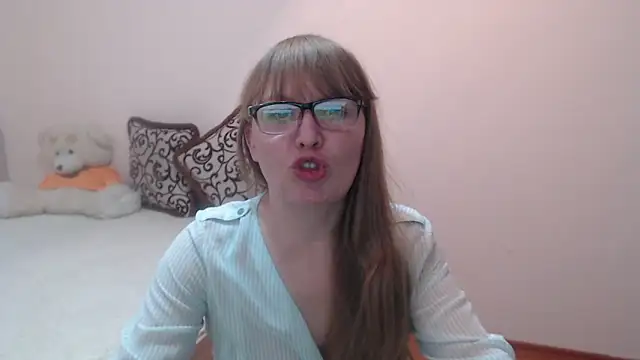 MargotLot online show from February 27, 2025, 11:06 am