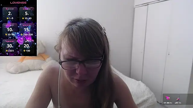 MargotLot online show from October 4, 2025, 4:14 am