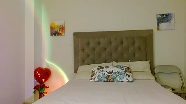 kiarablue online show from August 4, 2026, 12:04 am