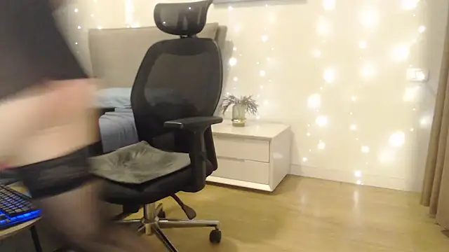 damarossa87 online show from November 27, 2025, 10:05 am