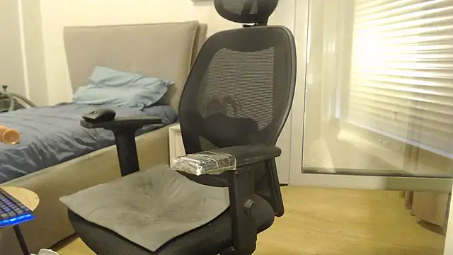 damarossa87 online show from February 24, 2026, 11:22 am