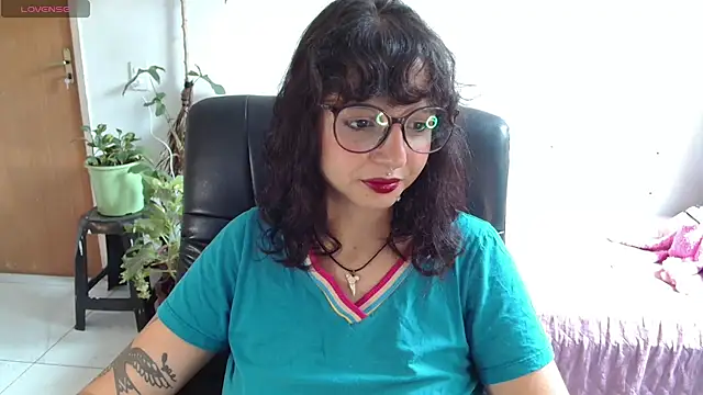 myamillor online show from November 26, 2025, 3:34 pm