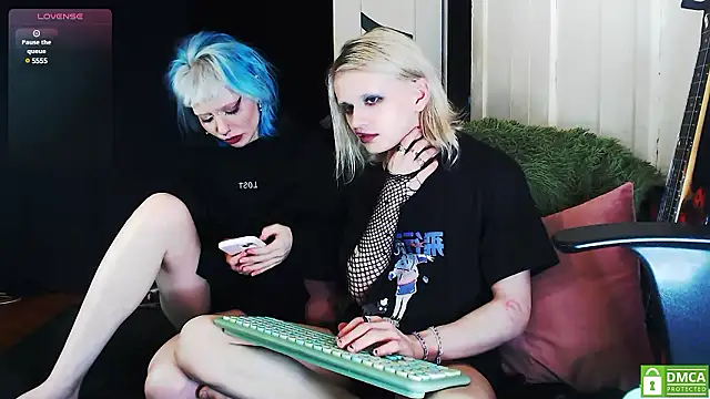 Alien Bella online show from December 9, 2024, 1:07 am