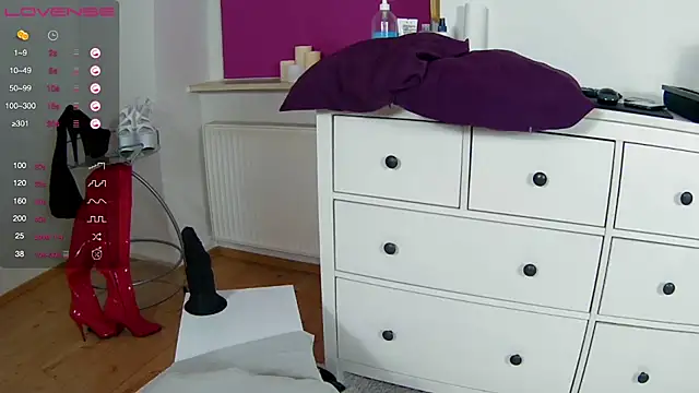 Latina daily online show from September 18, 2025, 12:30 pm