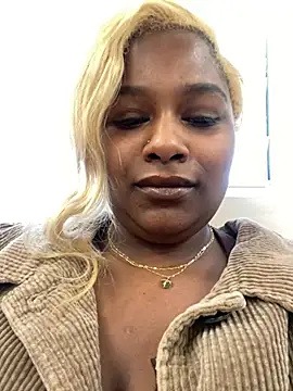 BigFineSelena online show from March 14, 2025, 4:40 pm