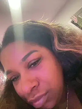 Snapshot of BigFineSelena chatting on March 5, 2026, 7:05 am BigFineSelena online show from March 5, 2026, 7:05 am