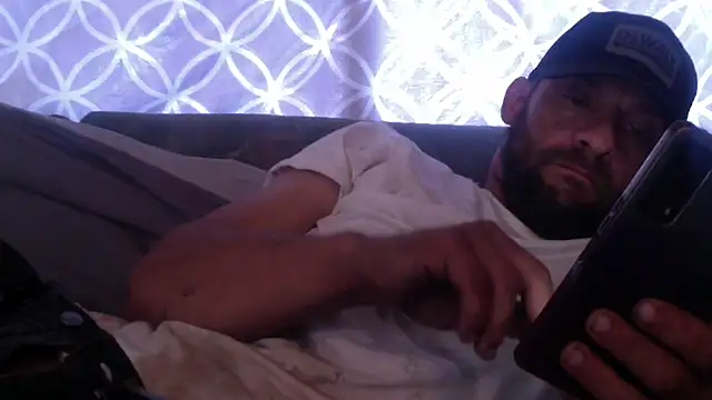 Snapshot of goodick4u28 chatting on November 8, 2025, 4:21 pm goodick4u28 online show from November 8, 2025, 4:21 pm