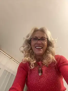 adella13 online show from December 22, 2025, 7:36 pm