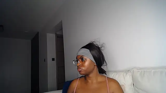 Pretty Liya08 online show from April 30, 2026, 8:57 pm